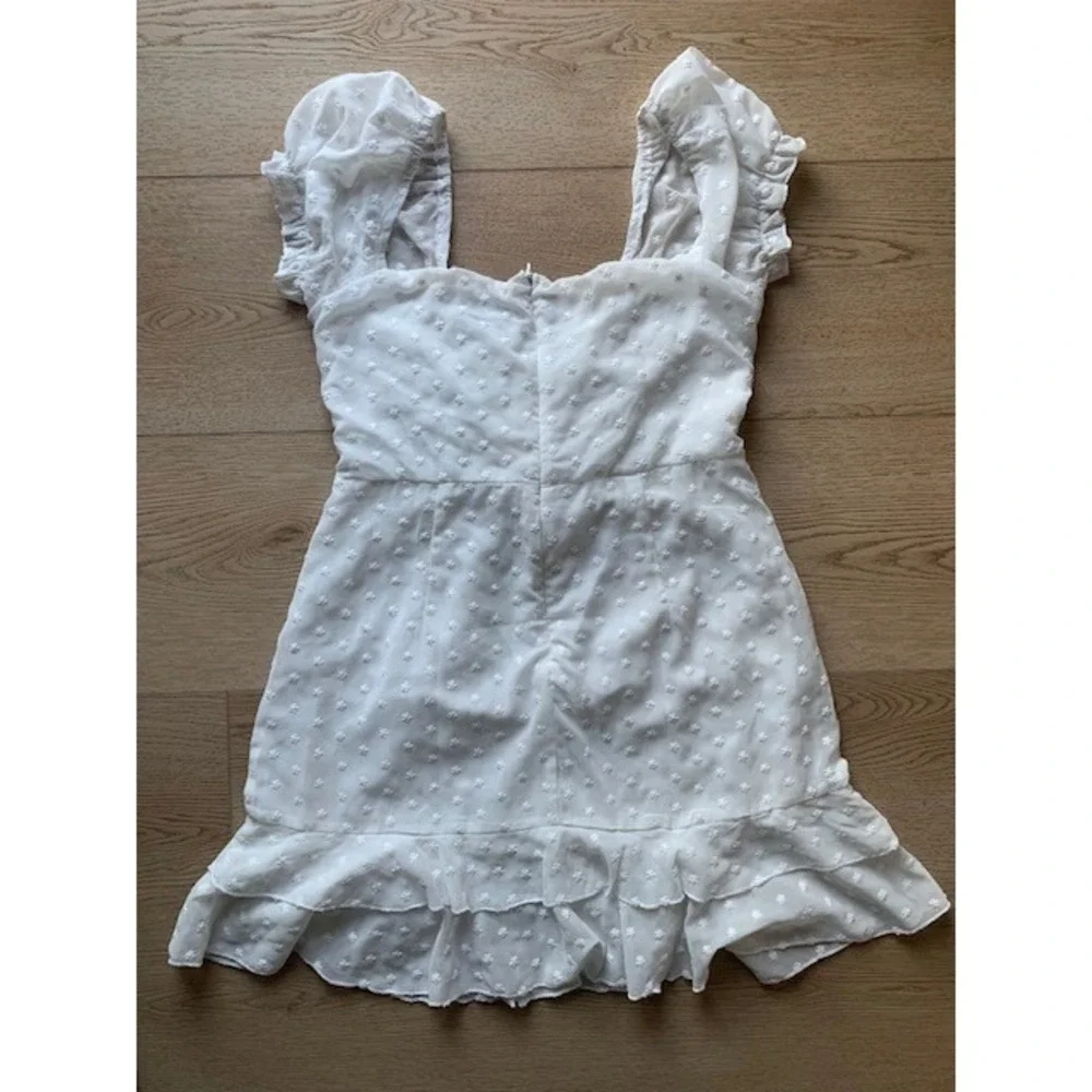 Princess Polly White Clip Dot Mini Dress Ruched Bust Tiered Ruffle Hem Sz 10